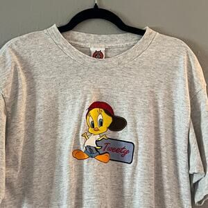 Vintage 90s Looney Tunes Tweety Bird Embroidered Graphic T-Shirt Size XL 1997